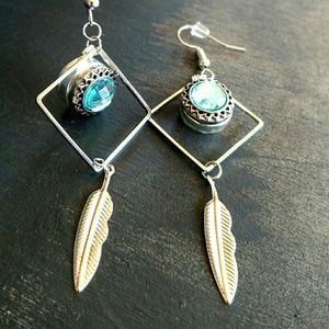 Snap Jewelry Feather Pierced Earrings